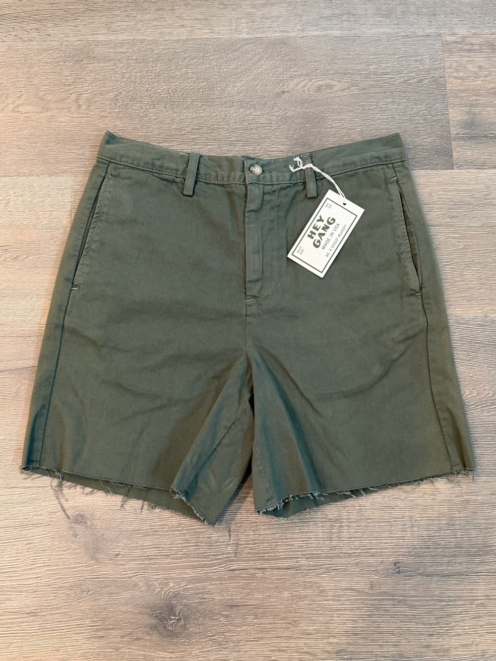 Hey Gang Buckle Back Shorts High Waist Green Khaki Cargo NWT 25